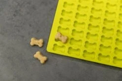 Trixie Bakmat Met Botjes Voor Hond Silicone -TuckerCare 412820 08